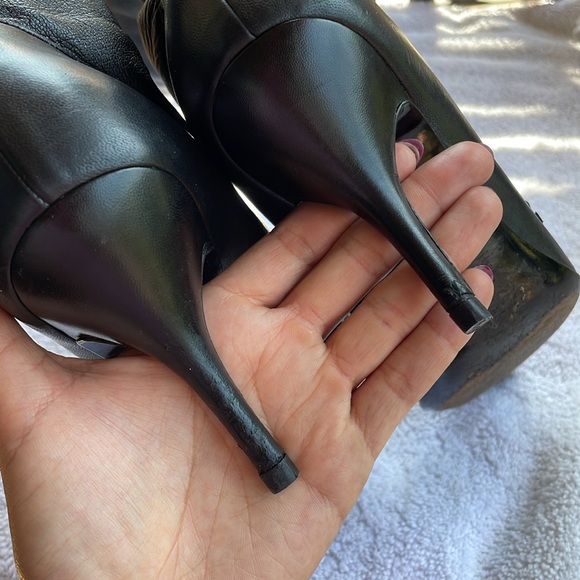 CHANEL black soft leather boots - Picture 13 of 17